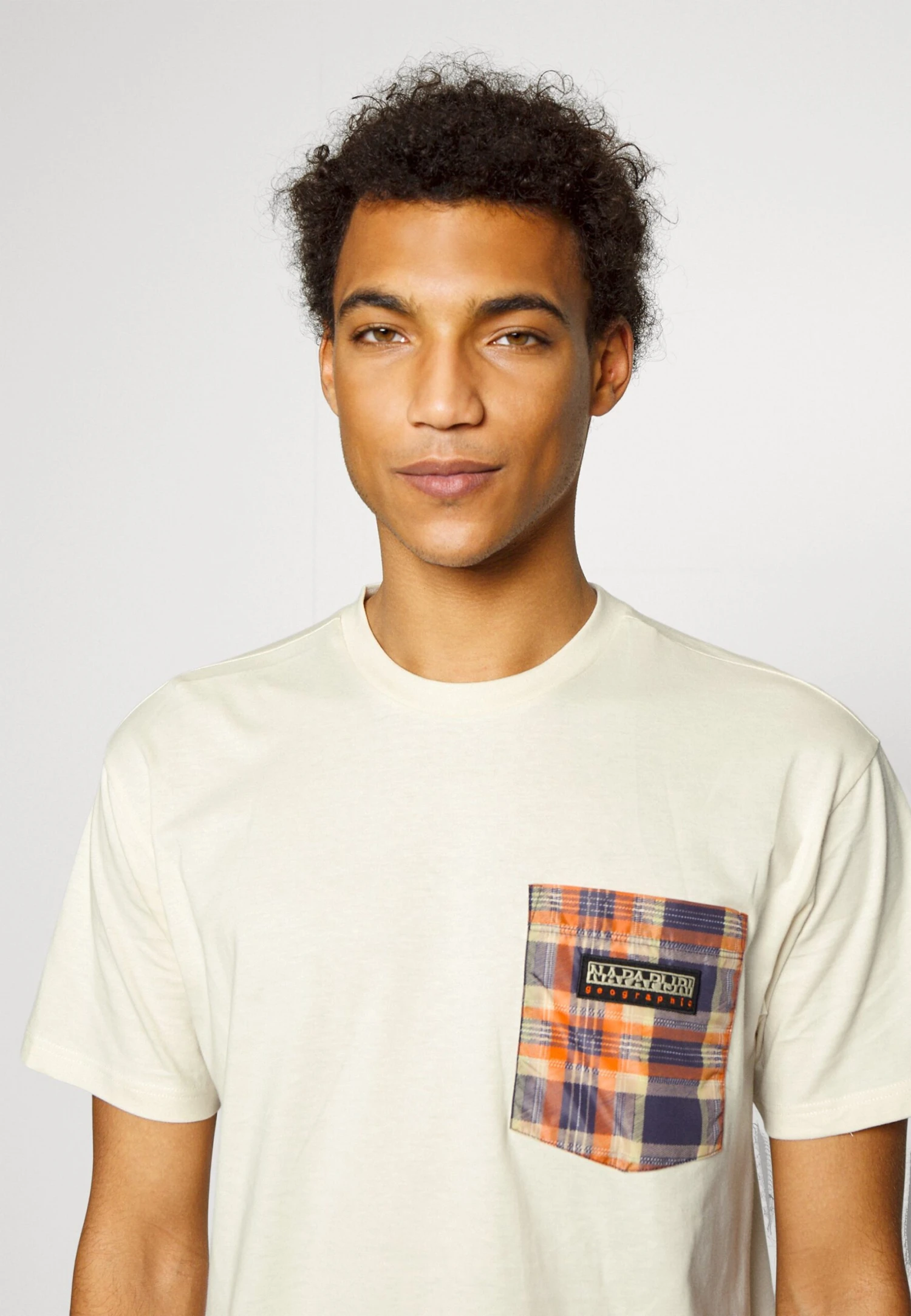 Napapijri X Liberty Candolle - T-Shirt Print - Whitecap Gray 6 Napapijri X Liberty Candolle - T-Shirt Print - Whitecap Gray - Afbeelding 4