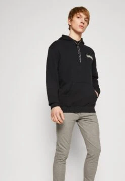 Napapijri Mataje Unisex - Sweater - Black -Napapijri 0e8e7d711f3f47cb98f3e7ed6d8bc09f