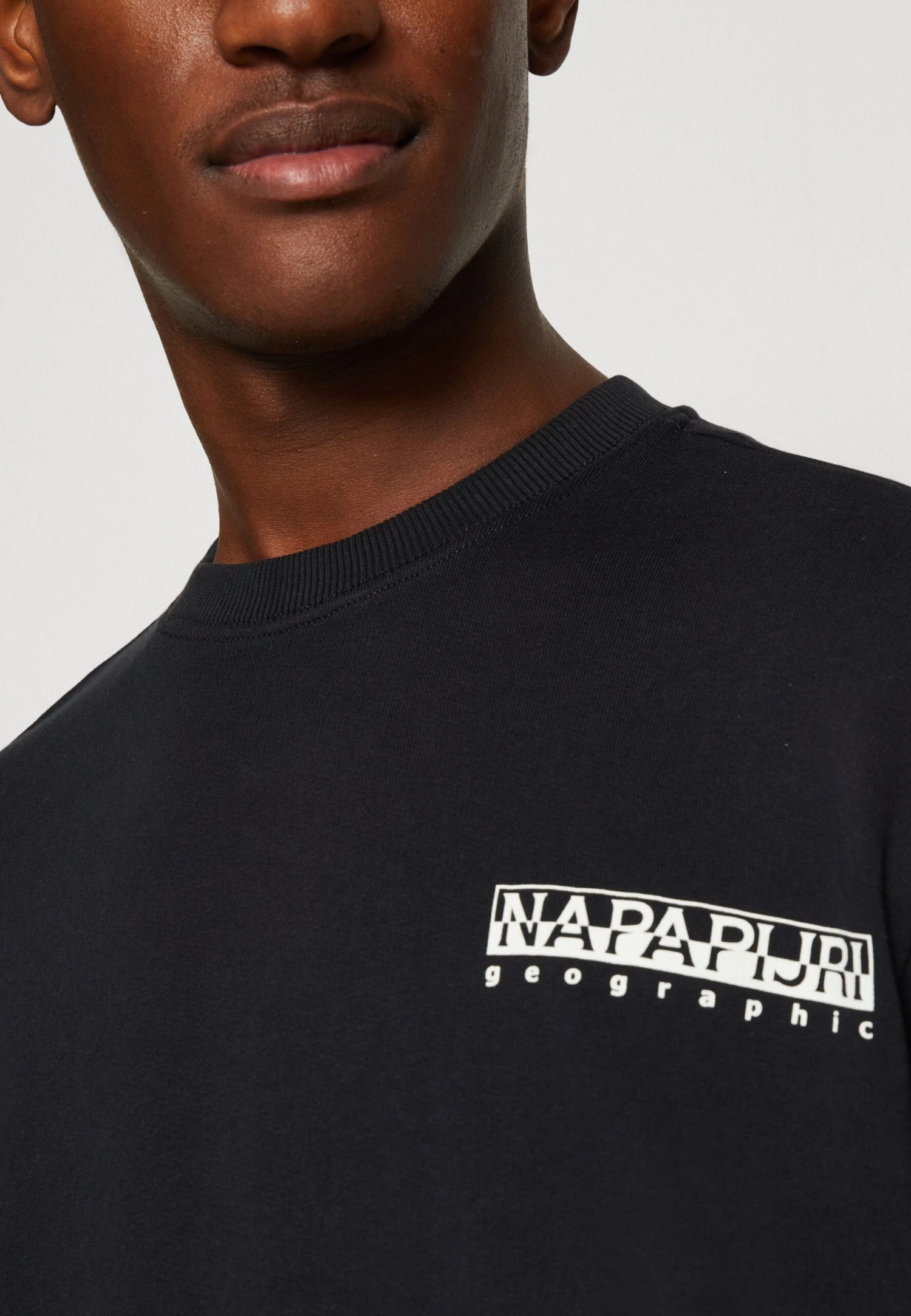 Napapijri Napo Unisex - Sweater - Black 14 Napapijri Napo Unisex - Sweater - Black - Afbeelding 12