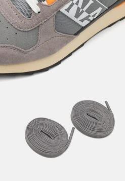 Napapijri Febos- Sneakers Laag - Taupe 13 Napapijri Febos- Sneakers Laag - Taupe -Napapijri 200fd94099e541e29b87db09d61e4953