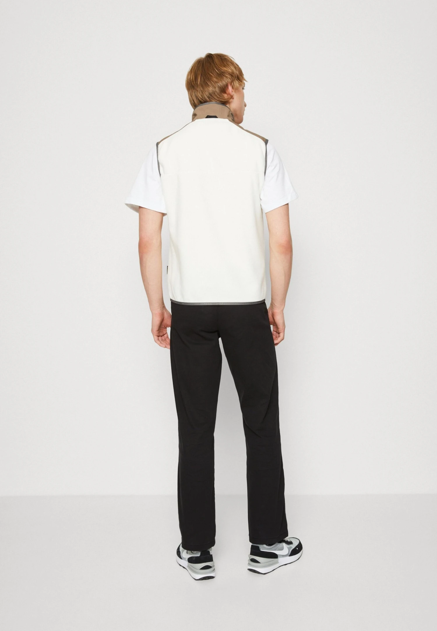 Napapijri Ambato Vest - Bodywarmer - White Whisper 5 Napapijri Ambato Vest - Bodywarmer - White Whisper - Afbeelding 3