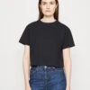 Napapijri Cenepa Crop- T-Shirt Print - Black -Napapijri 4f7d883275d141ba884ecfa746787070