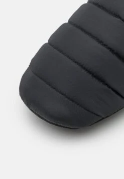 Napapijri Herl - Pantoffels - Black 13 Napapijri Herl - Pantoffels - Black -Napapijri 54649b8dbfb9422196749c335928ba0d