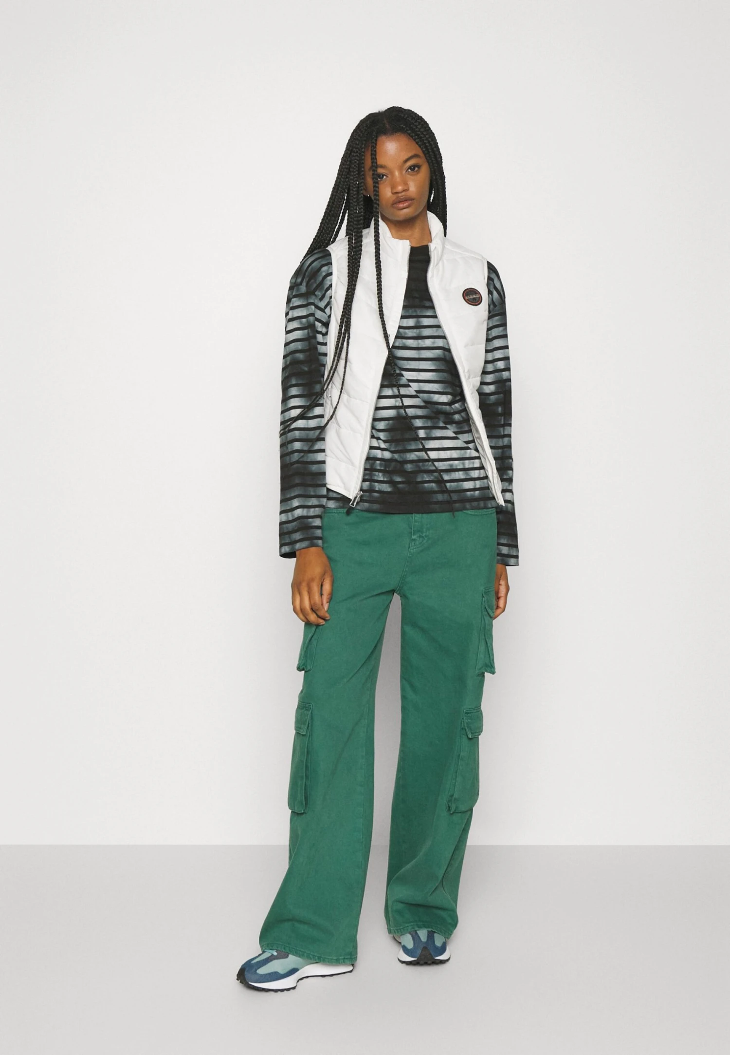 Napapijri Acalmar Vest- Bodywarmer - White 7 Napapijri Acalmar Vest- Bodywarmer - White - Afbeelding 5