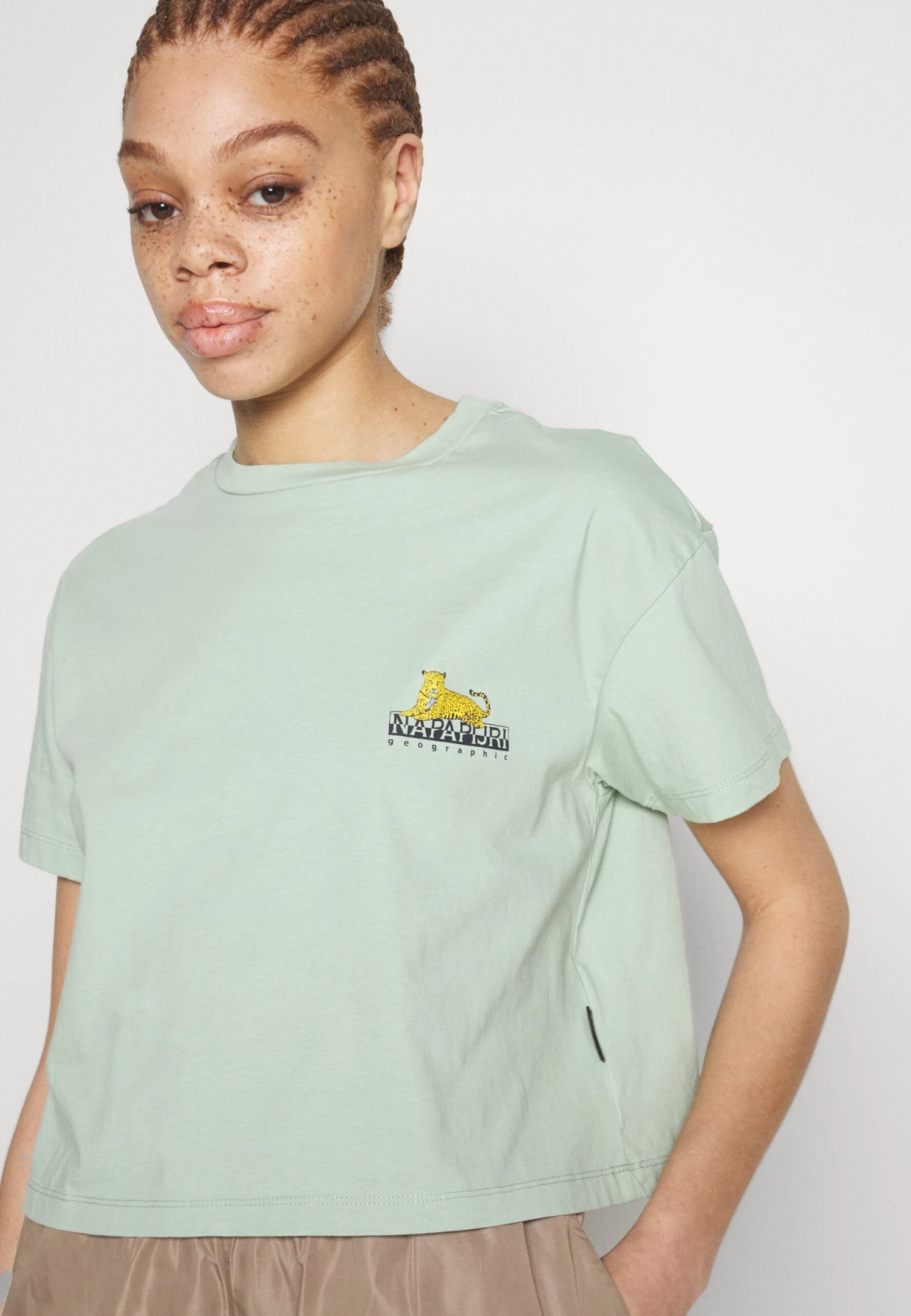 Napapijri Chira Crop - T-Shirt Print - Green Frost 9 Napapijri Chira Crop - T-Shirt Print - Green Frost - Afbeelding 7