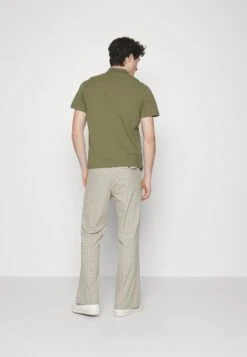 Napapijri Ealis - Poloshirt - Green Lichen -Napapijri 877e6675ac9b4ac29859060c1babd049