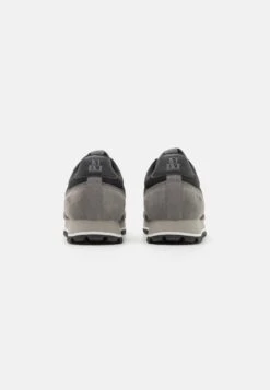 Napapijri Lotus - Sneakers Laag - Black/Grey -Napapijri 9c6bcc2531744b2a8a2fd466e5a7607b
