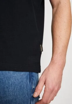 Napapijri S-Quito Ss - T-Shirt Print - Black -Napapijri badcd16ec5104300bc2f5c1e8e17747e