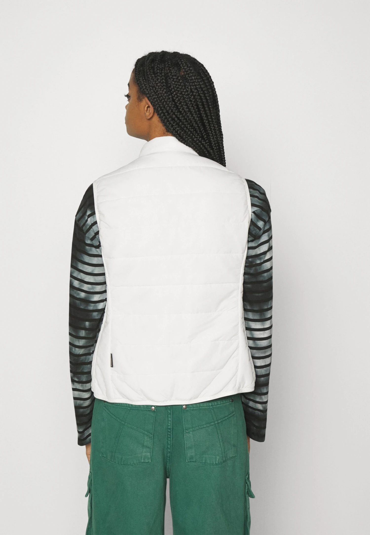 Napapijri Acalmar Vest- Bodywarmer - White 6 Napapijri Acalmar Vest- Bodywarmer - White - Afbeelding 4