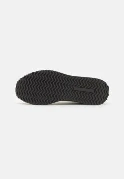 Napapijri Cosmos - Sneakers Laag - Green Lichen 12 Napapijri Cosmos - Sneakers Laag - Green Lichen -Napapijri d064126e4f8e4bc3899c0bd0ccbab371