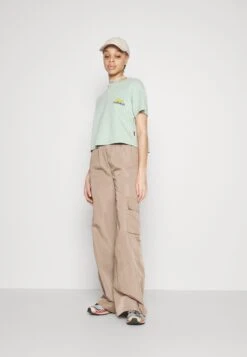 Napapijri Chira Crop - T-Shirt Print - Green Frost 13 Napapijri Chira Crop - T-Shirt Print - Green Frost -Napapijri e055ad009e674f24965866809067dd7a