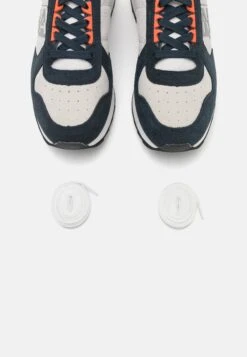 Napapijri Febos- Sneakers Laag - White/Navy -Napapijri e853196812cb4362880bd39f4f00126d