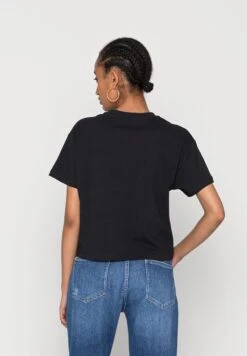 Napapijri S-Morgex W - T-Shirt Basic - Black -Napapijri f39a6e68d4844b6fbf3eceaed0e1bebf