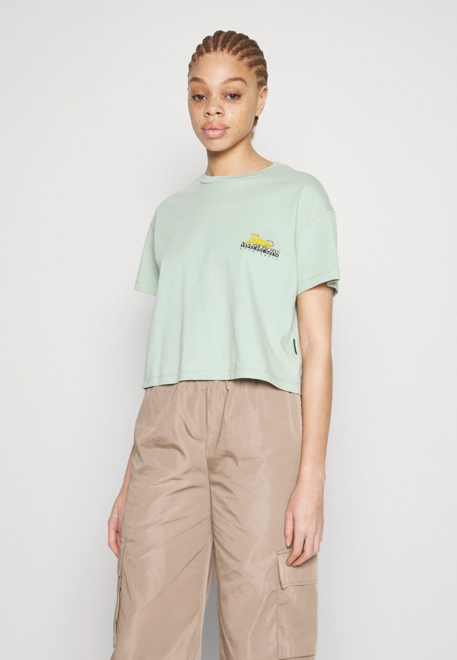 Napapijri Chira Crop - T-Shirt Print - Green Frost 5 Napapijri Chira Crop - T-Shirt Print - Green Frost - Afbeelding 3